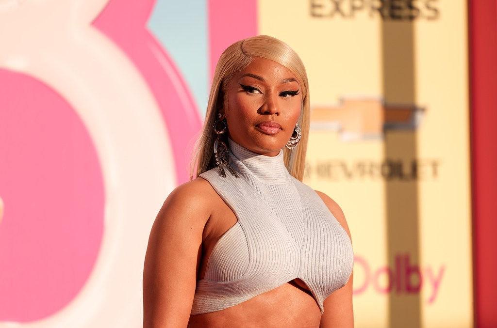 Nicki Minaj exhorte Barbz à s'abstenir de harceler les haineux : "Ne menacez jamais personne en mon nom"