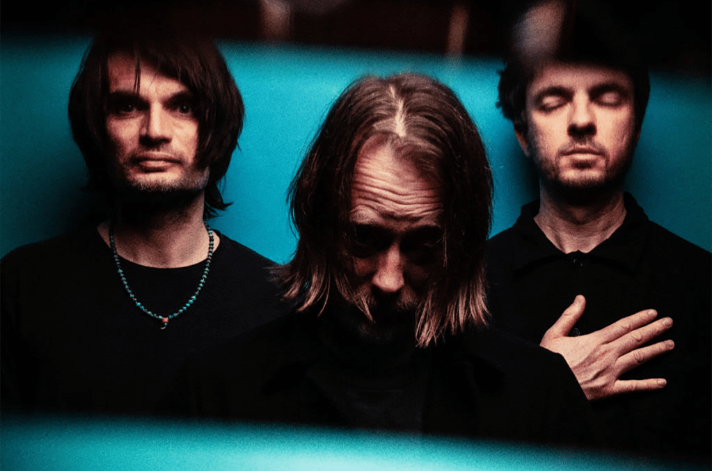 Le projet parallèle de Radiohead, The Smile, est en tête du classement britannique en milieu de semaine avec « Wall of Eyes »