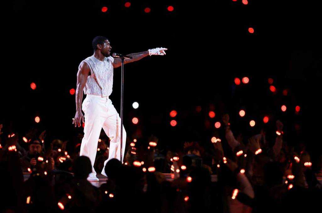 Quel a été votre moment préféré du spectacle d'Usher à la mi-temps du Super Bowl ?  Vote!