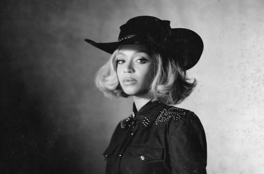 "Texas Hold 'Em" de Beyoncé se hisse au premier rang du classement Billboard Global 200