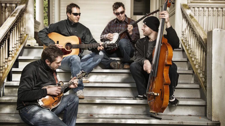 Yonder Mountain String Band sort un EP enregistré par les 4 membres originaux en 2010
