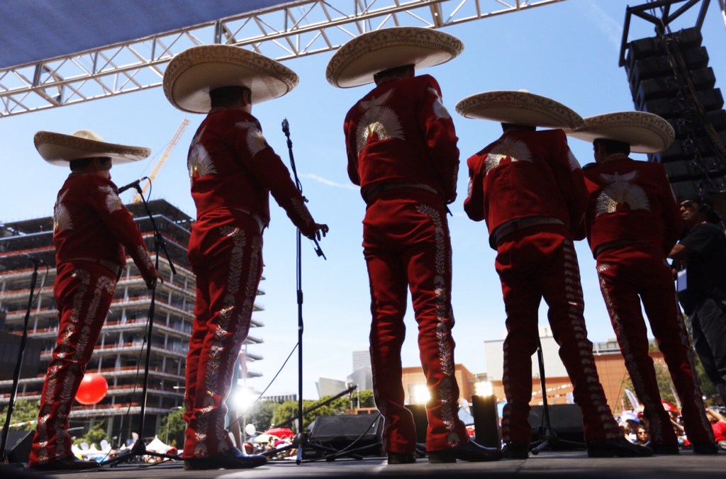 Comment la Fiesta Broadway de Los Angeles a exécuté sa renaissance après une interruption de 4 ans