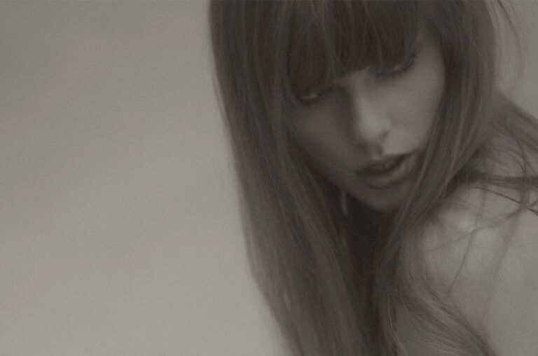 Taylor Swift marque sa cinquième semaine au sommet du Billboard 200 avec « The Tortured Poets Department »