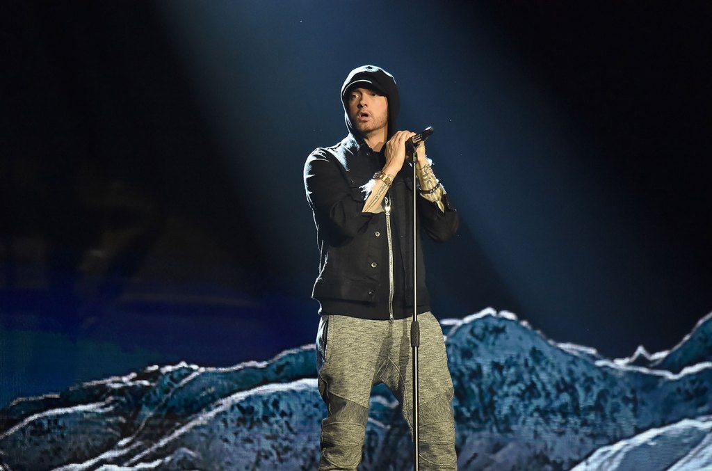 Toutes les célébrités Eminem Name-Drops sur "Houdini"